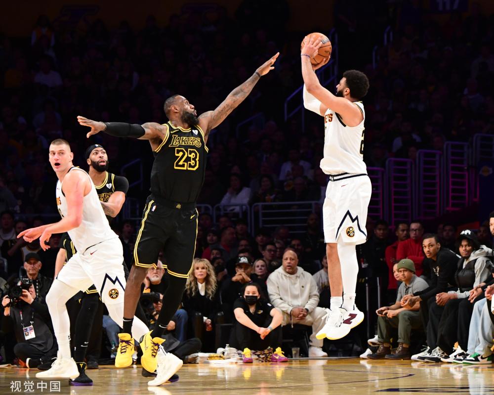 他曾效力于 他曾效力于